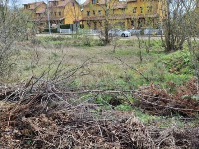 Terreno en venta en Valverde De La Virgen, Castilla y León