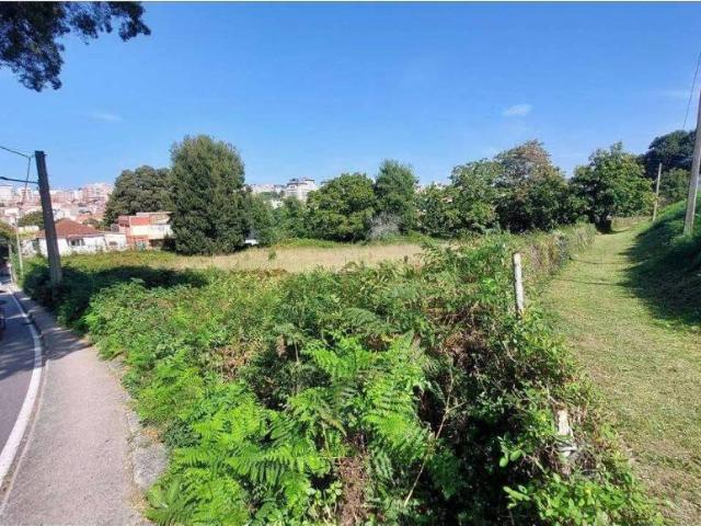 Terreno en venta en Castrelos, Vigo