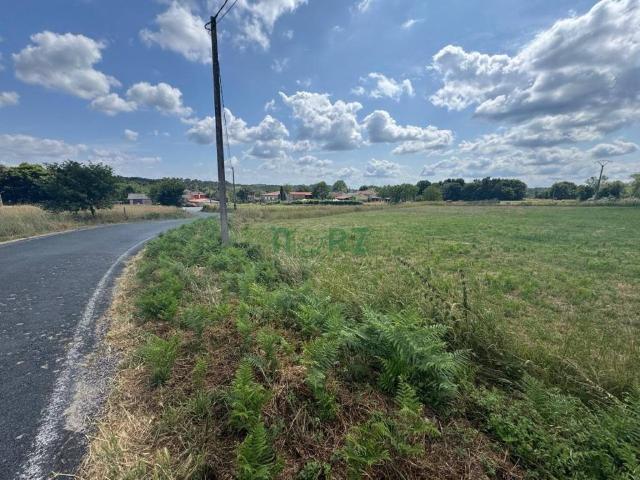 Terreno en venta en Ourense, Galicia
