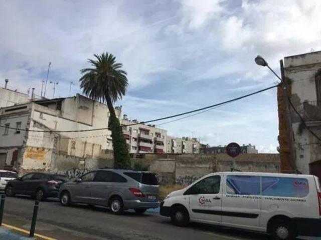 Terreno en venta en Casernes, Garraf