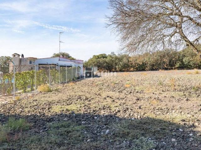 Terreno en venta en Villa Del Prado, Madrid
