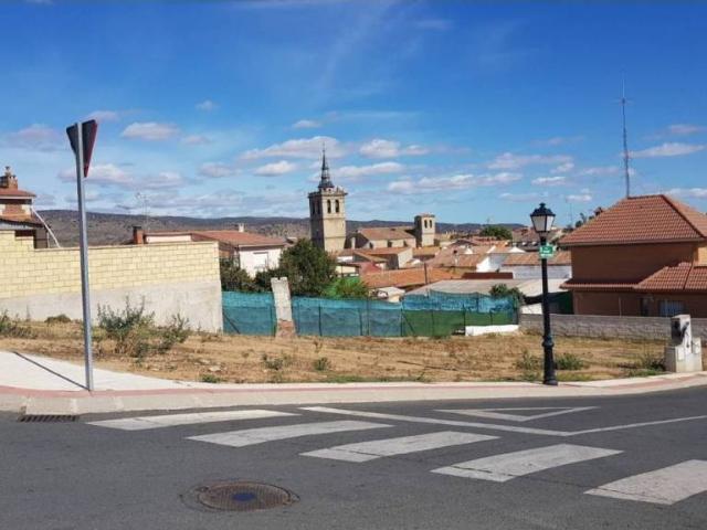 Terreno en venta en Villa Del Prado, Madrid