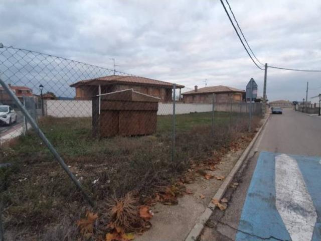 Terreno en venta en Villa Del Prado, Madrid