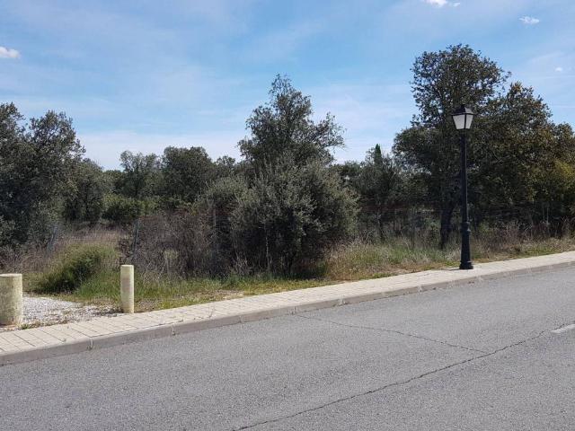 Terreno en venta en Villa Del Prado, Madrid