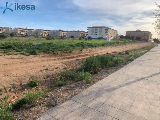 Terreno en venta en Villanueva De La Serena, Badajoz