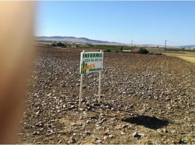 Terreno en venta en Villanueva De La Serena, Badajoz