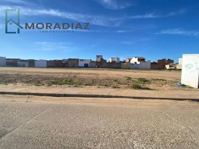 Terreno en venta en Villanueva De La Serena, Badajoz
