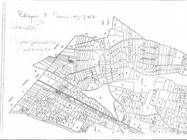 Terreno en venta en Villasinta de Torío, Villaquilambre