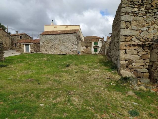 Terreno en venta en Villar De Corneja, Castilla y León