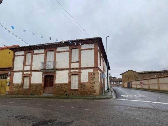 Terreno en venta en Villaturiel, Castilla y León