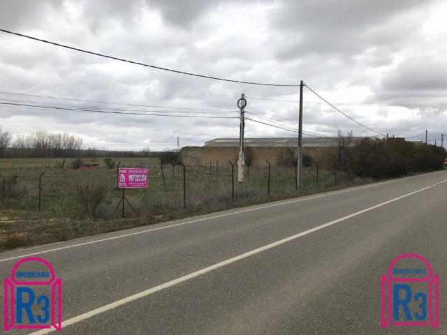 Terreno en venta en Villaturiel, Castilla y León