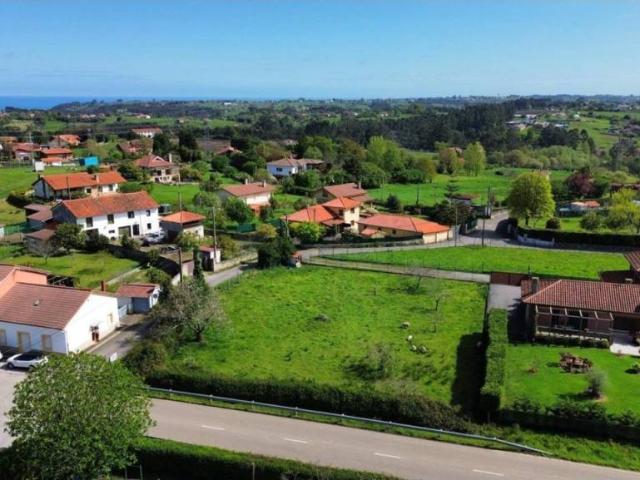Terreno en venta en Villaviciosa, Asturias