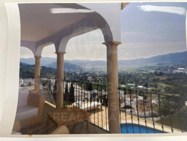 Terreno en venta en la Marina Alta, Valencia