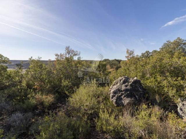 Terreno en venta en Yebes, Castilla-La Mancha