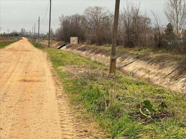 Terreno en venta en Yunquera De Henares, Castilla-La Mancha