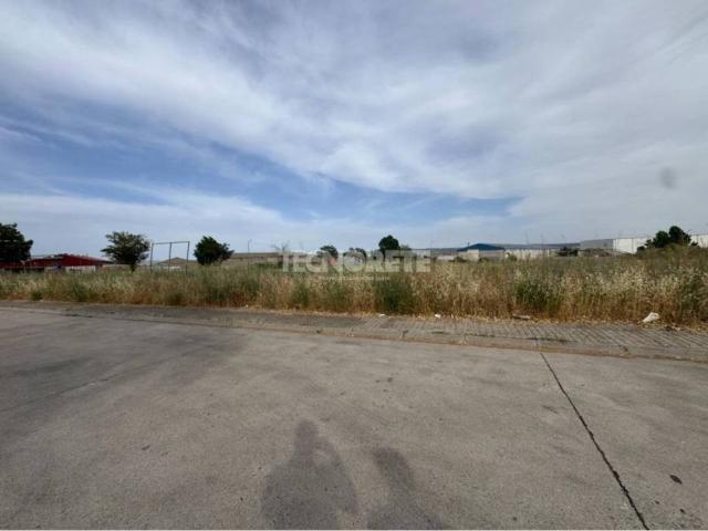 Terreno en venta en Yunquera De Henares, Castilla-La Mancha