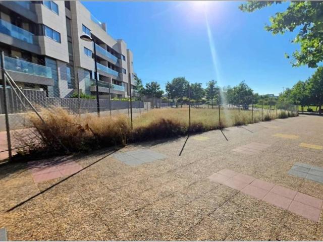 Terreno en venta en Oliver-Valdefierro, Zaragoza