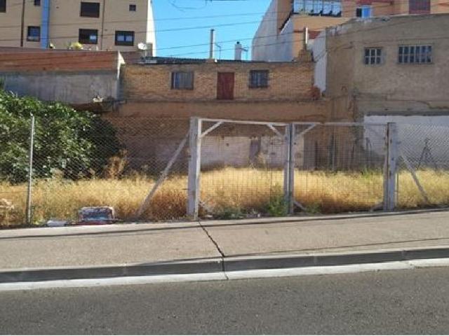 Terreno en venta en Oliver-Valdefierro, Zaragoza