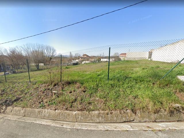 Terreno en venta en Esquíroz, Iruñerria