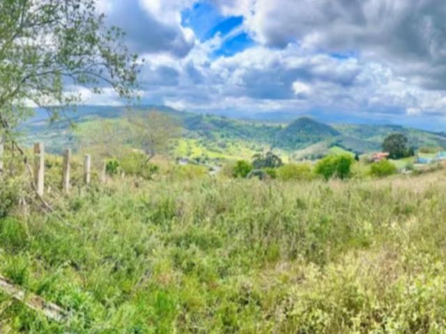 Terreno en venta en Laredo