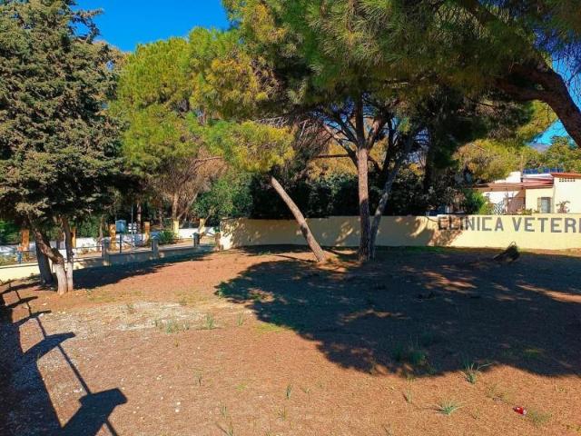 Terreno en venta en La Carolina, Costa del Sol Occidental