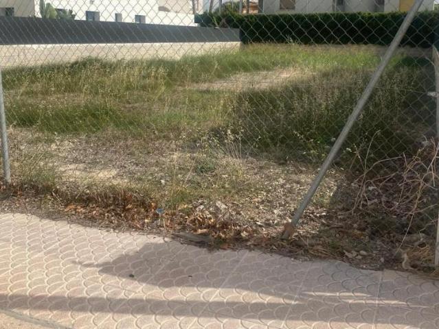 Terreno en venta en Urbanització Platja d'Oliva, la Safor