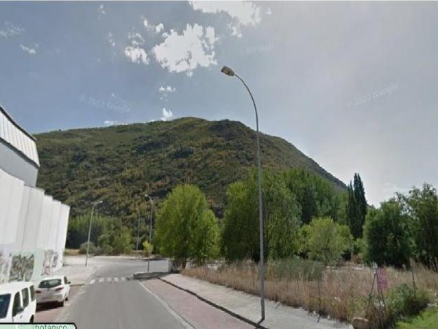 Terreno en venta en Flores del Sil, El Bierzo