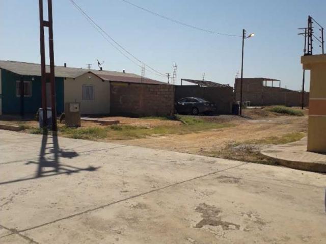 Terreno en venta en Falcón