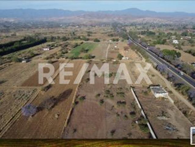 Terreno en venta en San Lorenzo Cacaotepec, Oaxaca