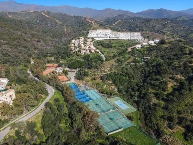 Terreno en venta en Forest Hills, Estepona