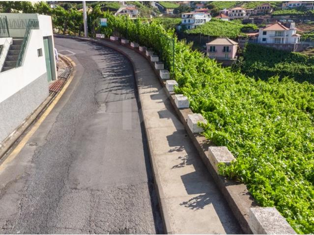Terreno venda em Câmara De Lobos, Pico e Salões