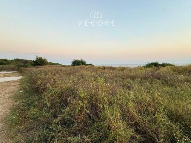TERRENO FRENTE AL MAR EN VENTA, MANZANILLO, COLIMA