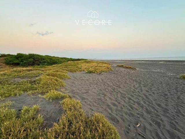 TERRENO FRENTE AL MAR EN VENTA, MANZANILLO, COLIMA