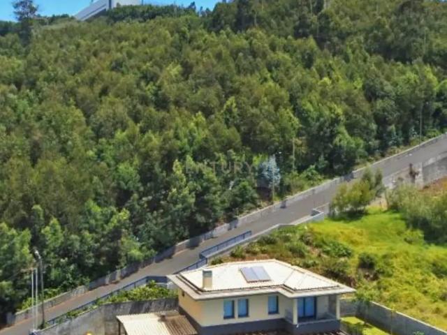 Terreno venda em Transval, Funchal