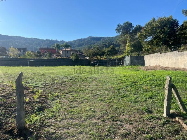 Terreno en venta en Mañufe, Vigo