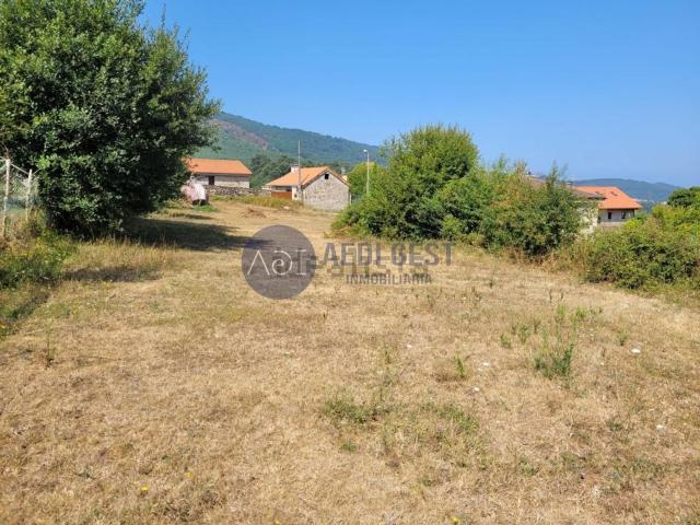 Terreno en venta en A Oliveira, Vigo
