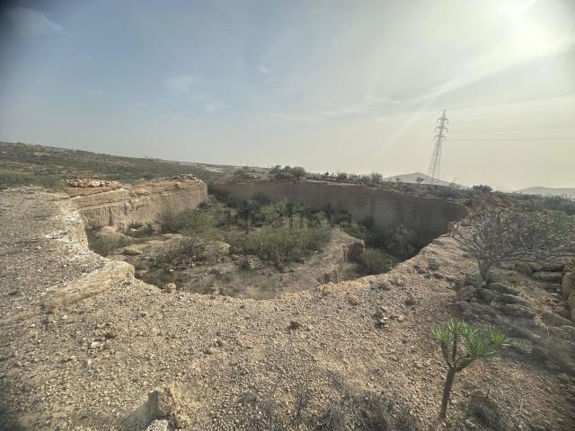 Terreno en venta en El Salto, Granadilla de Abona