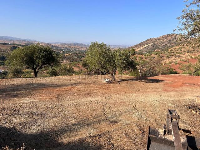 Terreno en venta en Guaro, Málaga