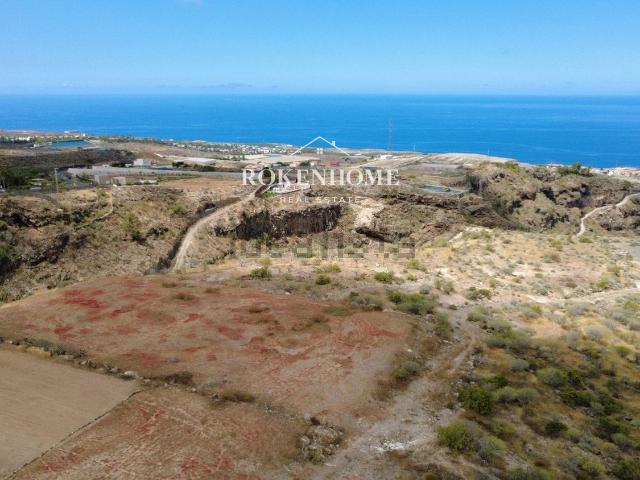Terreno en venta en Guía de Isora, Canarias