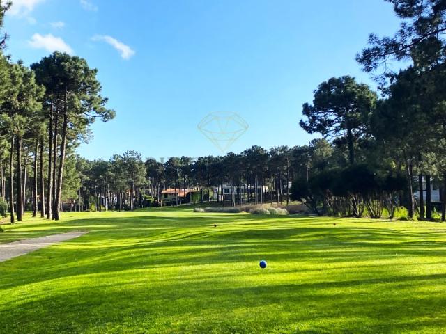 Terreno venda em Herdade da Aroeira, Almada