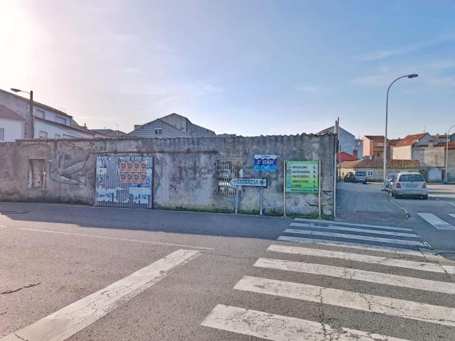 Terreno en venta en A Illa de Arousa, O Salnés