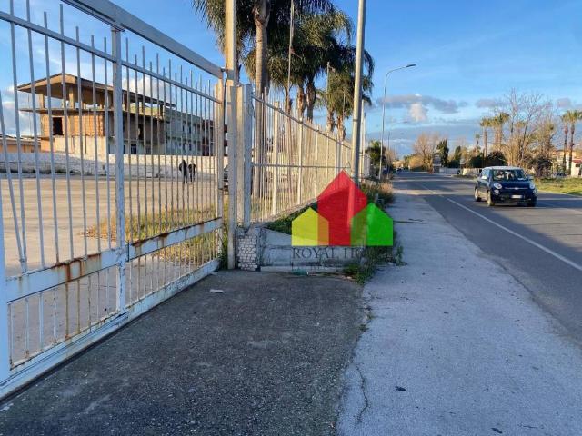Terreno in affitto a Giugliano In Campania, Campania