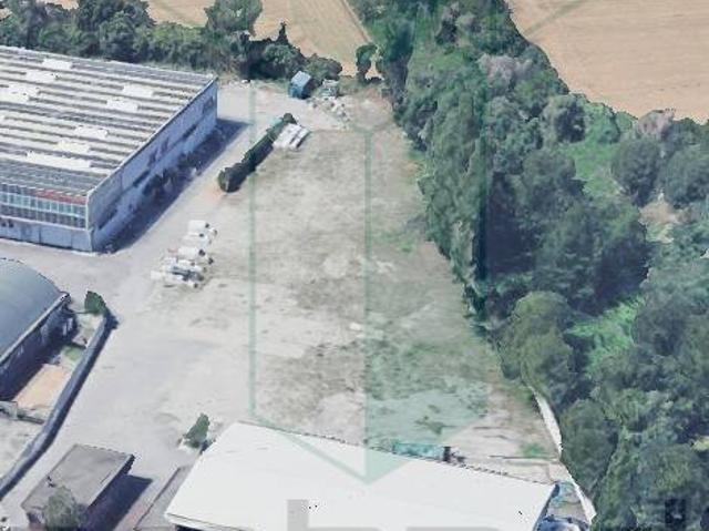 Terreno in affitto a Lainate, Lombardia