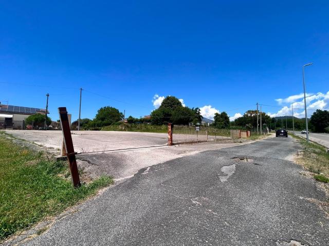Terreno in affitto a Pignataro Interamna, Lazio