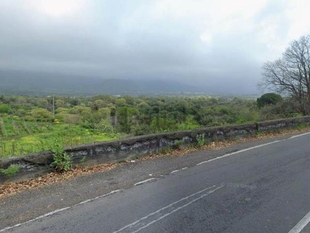 Terreno in affitto a Castiglione Di Sicilia, Sicilia