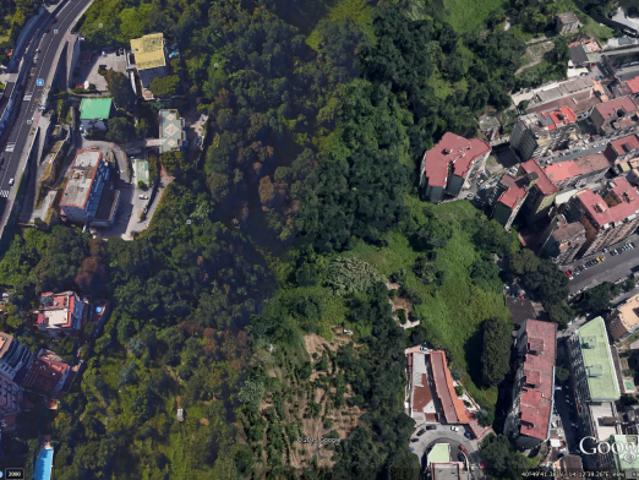 Terreno in vendita a Fuorigrotta, Napoli
