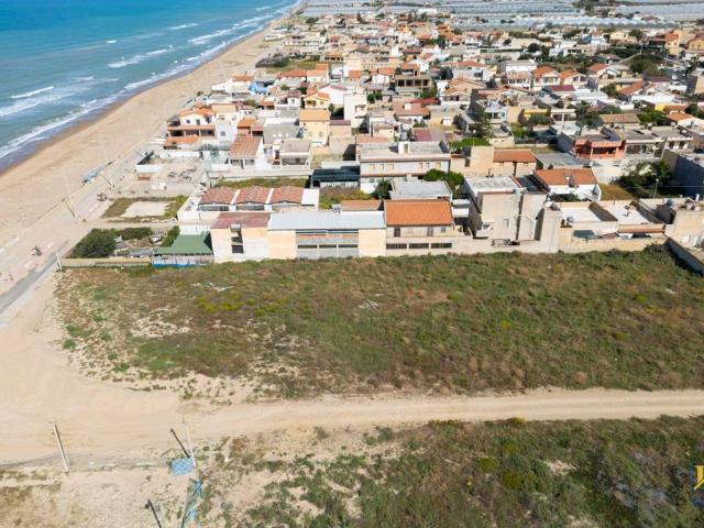 Terreno in vendita a Acate, Sicilia
