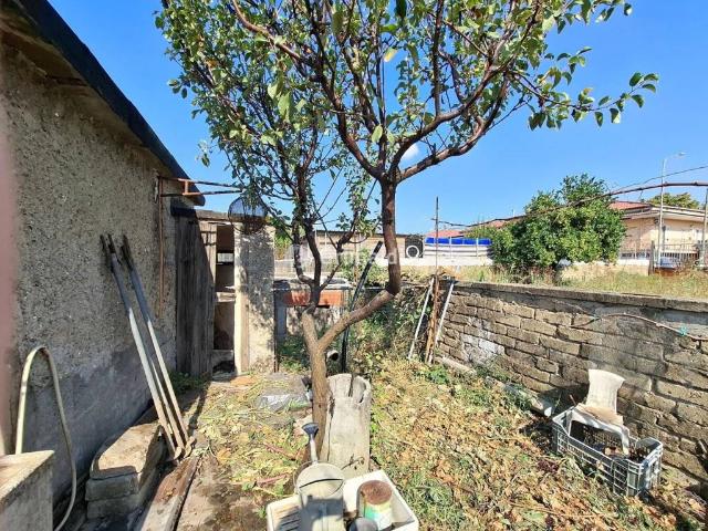 Terreno in vendita a Acerra, Campania