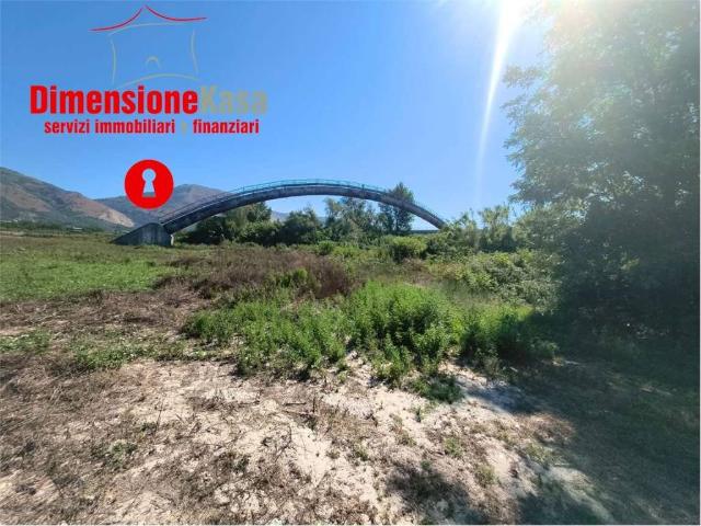 Terreno in vendita a Acerra, Napoli