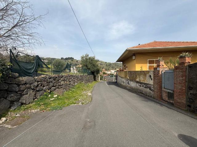 Terreno in vendita a Cannizzaro, Aci Castello